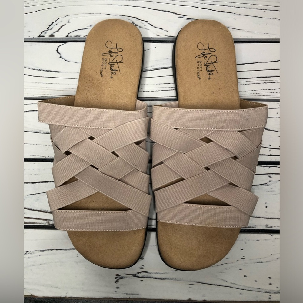 Life Stride Women's Tan Sandals